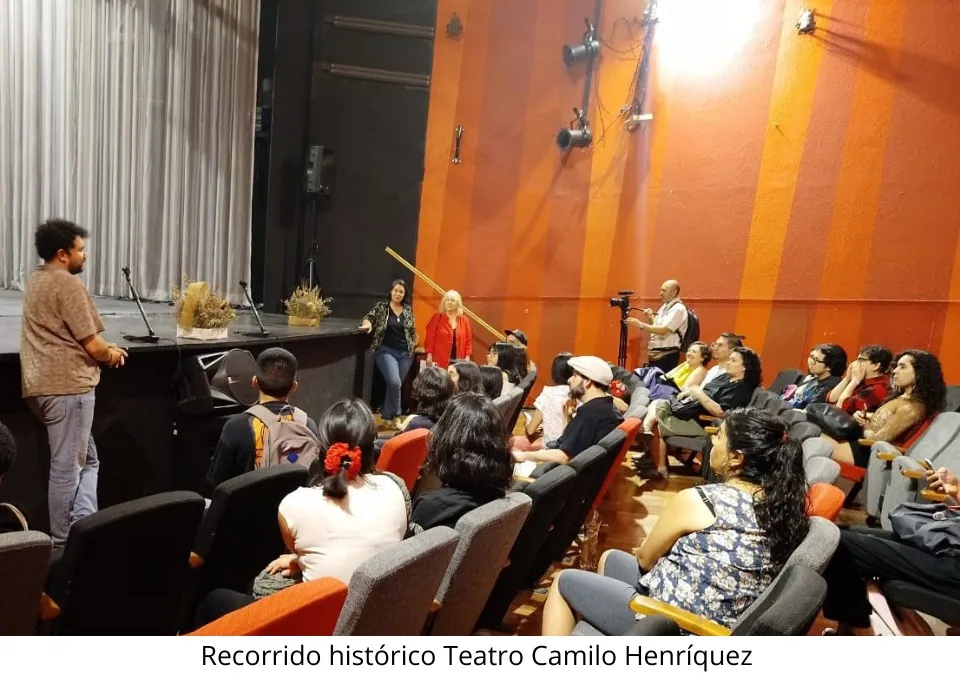 Entre tablas y palabras: el Teatro Camilo Henríquez abre sus puertas a la comunidad